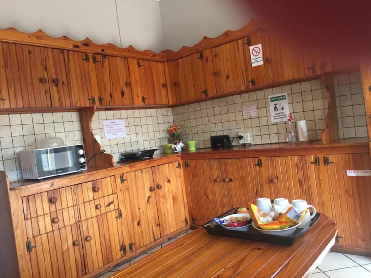 Jembjo'S Knysna Lodge & Backpackers Exterior photo