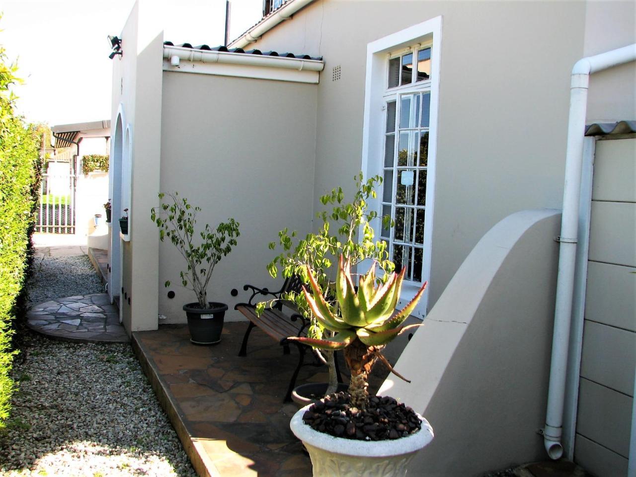 Jembjo'S Knysna Lodge & Backpackers Exterior photo