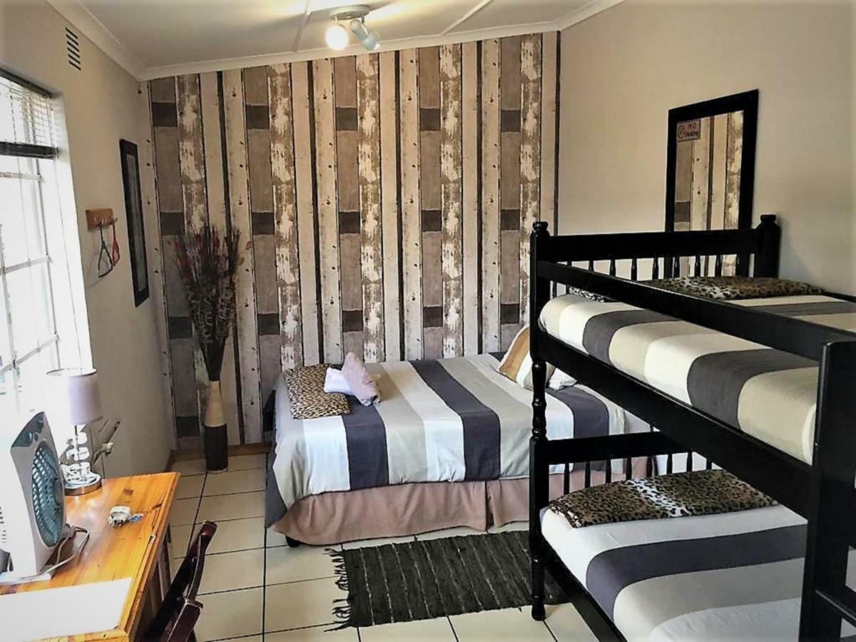 Jembjo'S Knysna Lodge & Backpackers Exterior photo