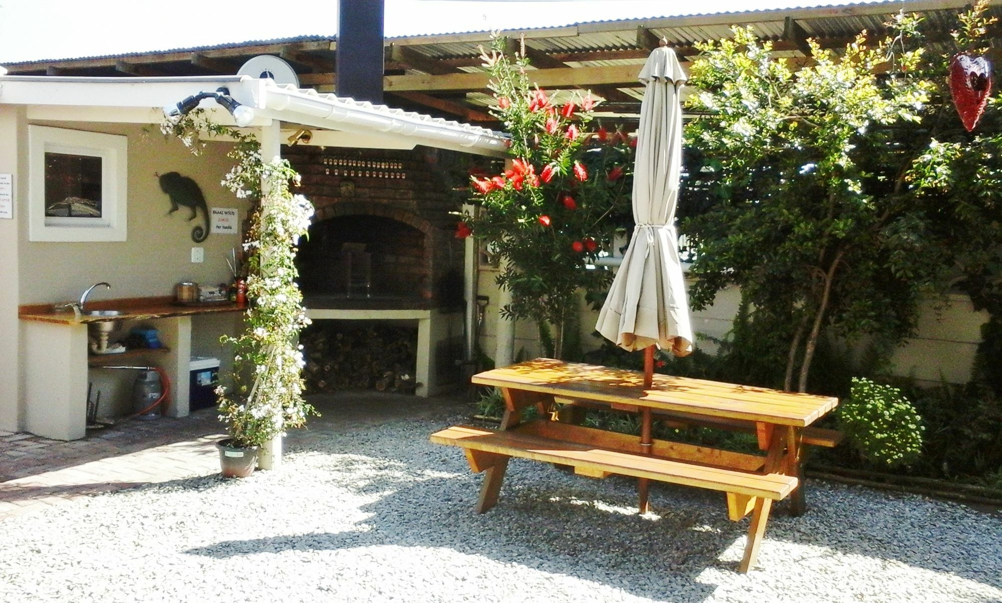 Jembjo'S Knysna Lodge & Backpackers Exterior photo